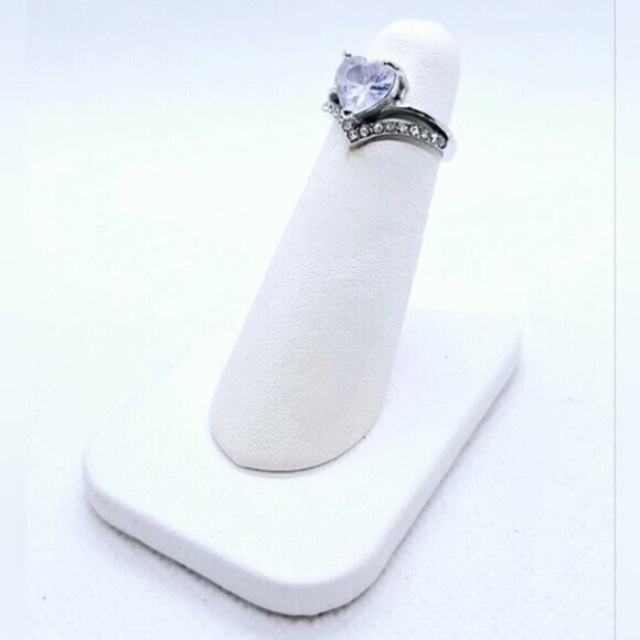 Sterling Silver 925 CZ Heart-Shaped Wedding Anniversary / Engagement - Picture 3 of 9